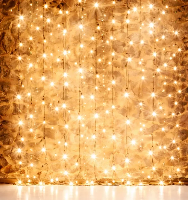 CURTAIN DECOR WITH GARDEN LIGHTS