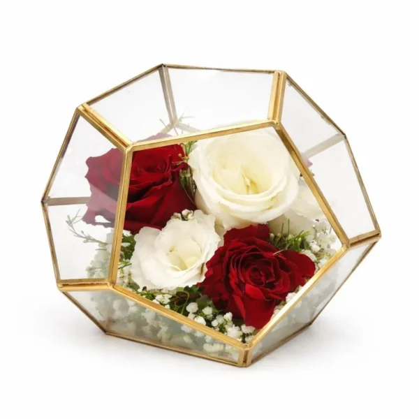 GOLD OCTAGONAL TERRENIUM VASE