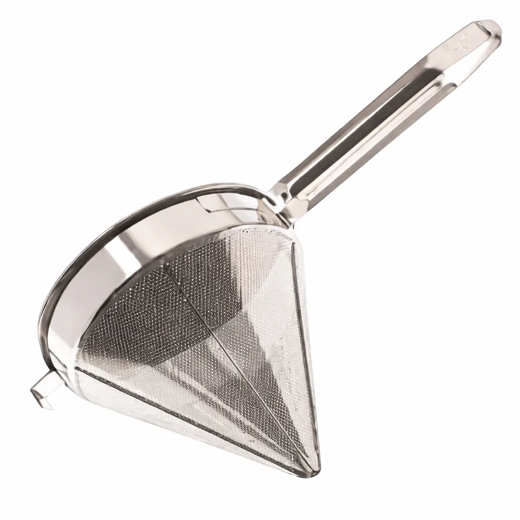 COLANDERS & SIEVES